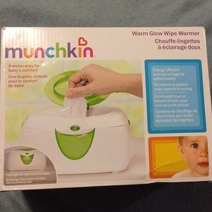Munchkin warm glow wipe warmer